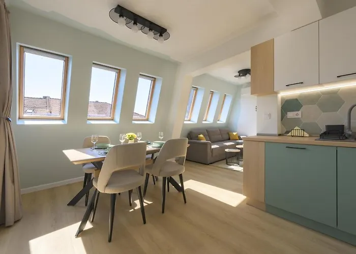 One Br Free Parking Center 아파트 *